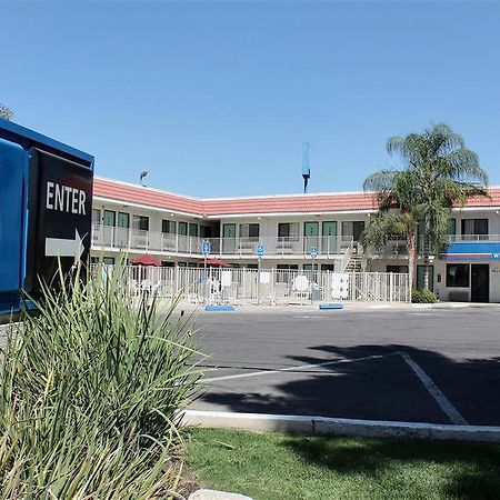 Motel 6-Bakersfield, Ca - Convention Center المظهر الخارجي الصورة