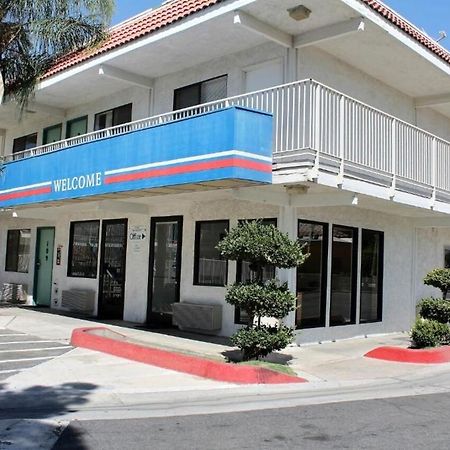 Motel 6-Bakersfield, Ca - Convention Center المظهر الخارجي الصورة