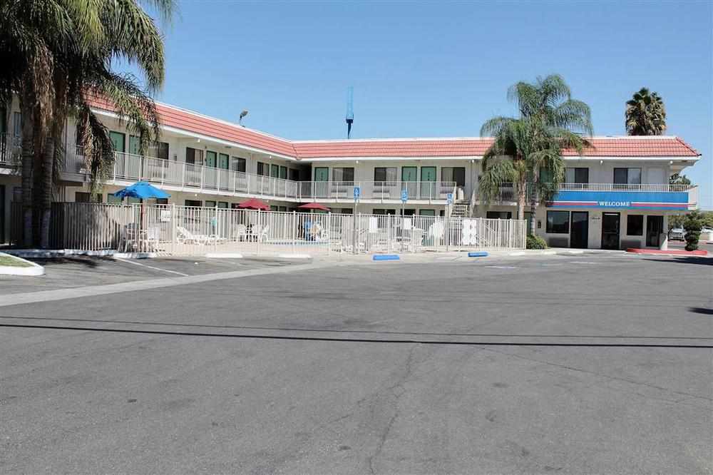 Motel 6-Bakersfield, Ca - Convention Center المظهر الخارجي الصورة