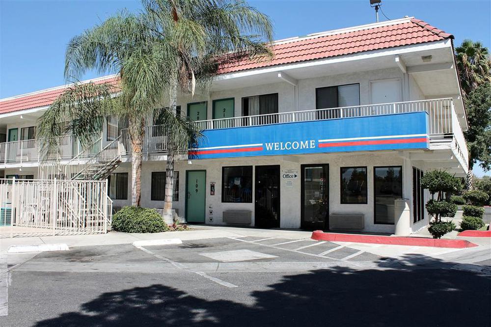 Motel 6-Bakersfield, Ca - Convention Center المظهر الخارجي الصورة