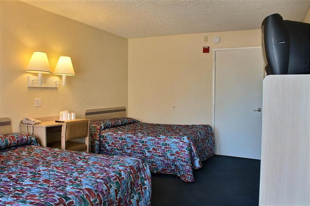 Motel 6-Bakersfield, Ca - Convention Center الغرفة الصورة