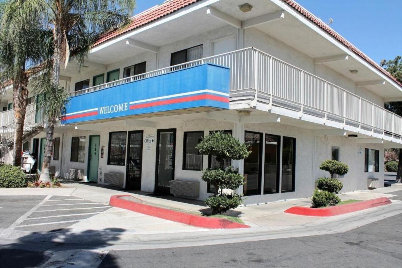 Motel 6-Bakersfield, Ca - Convention Center المظهر الخارجي الصورة