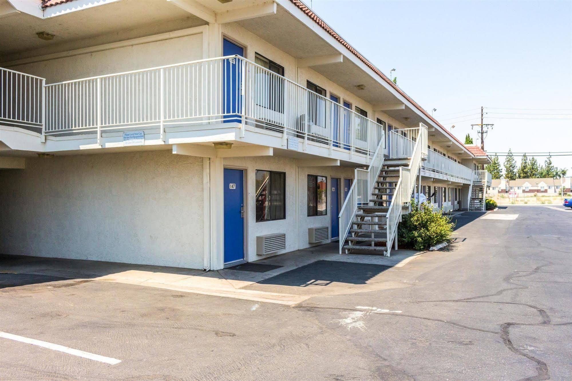 Motel 6-Bakersfield, Ca - Convention Center المظهر الخارجي الصورة