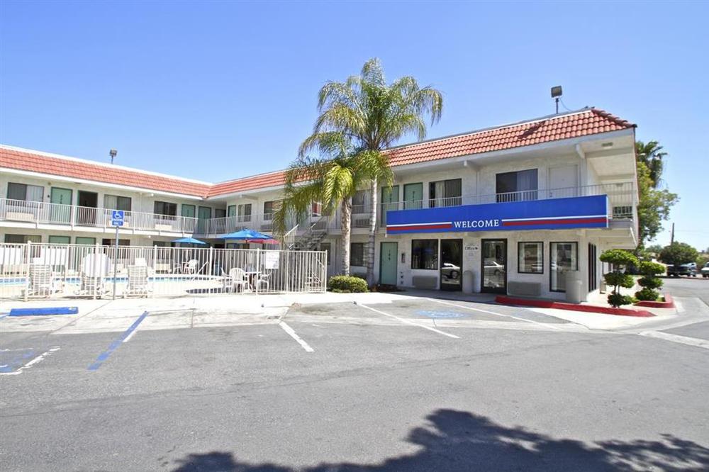 Motel 6-Bakersfield, Ca - Convention Center وسائل الراحة الصورة